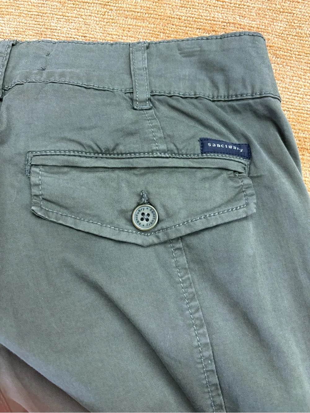 Sanctuary ladies 26 waist, Olive Green cotton blend Cargo Joggers